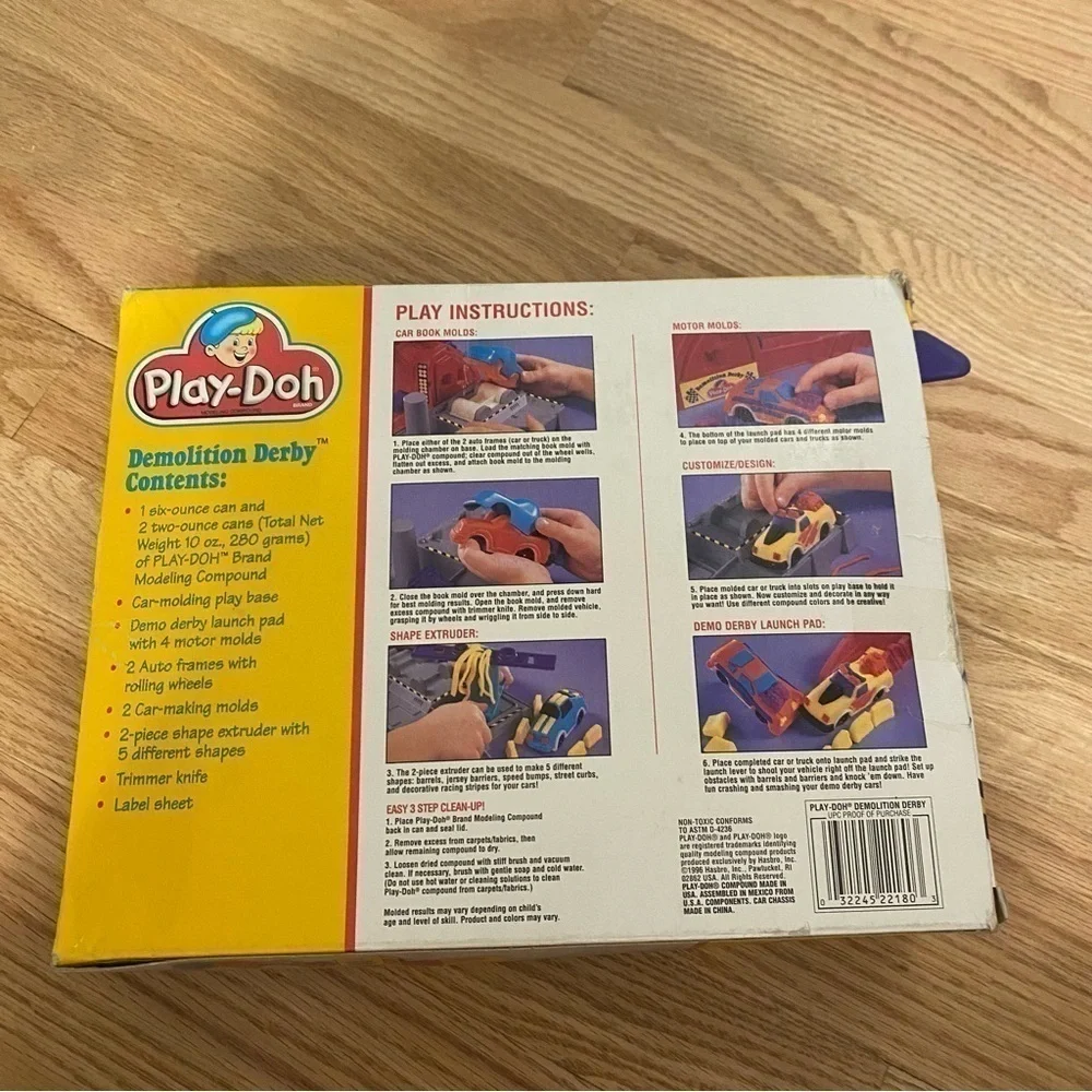 Vintage Play-Doh Demolition Derby Car Mold Play Set 1997 Kids Toy